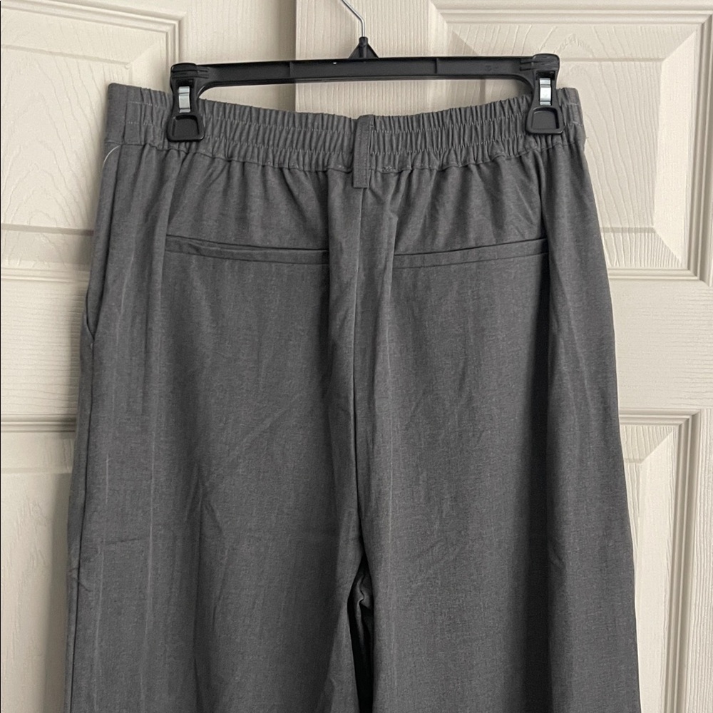 NEW House of Harlow 1960 Cropped Top Wide Leg Pants Set in gray. #0300 - Picture 7 of 15
